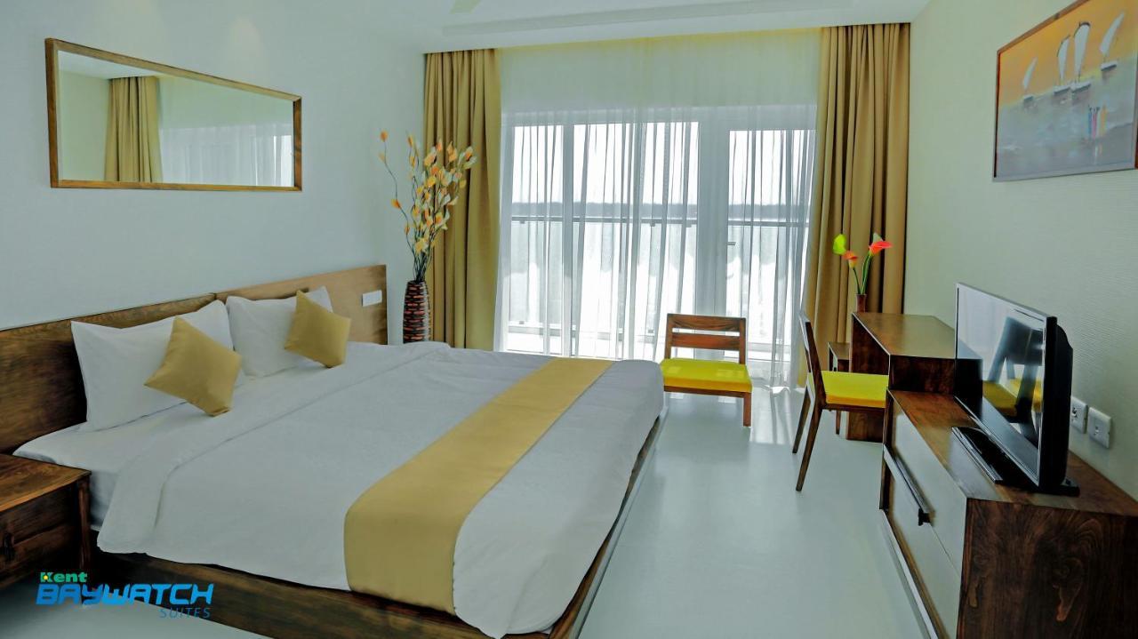 Kent Baywatch Suites Kochi Εξωτερικό φωτογραφία