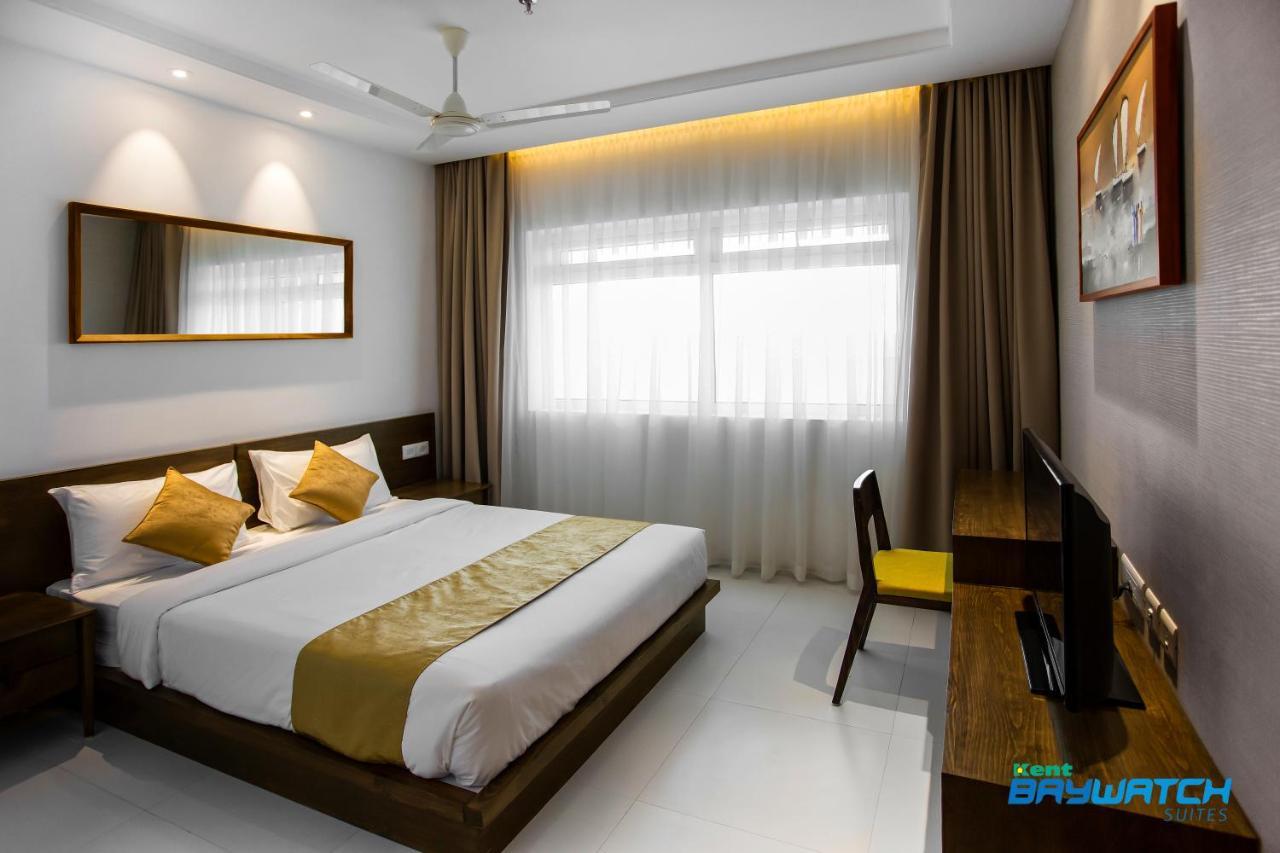 Kent Baywatch Suites Kochi Εξωτερικό φωτογραφία